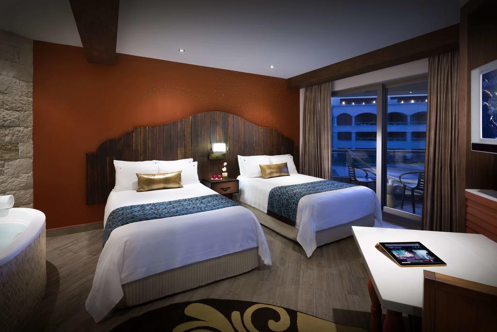 Deluxe Gold Double Beds,666455541:JPEG