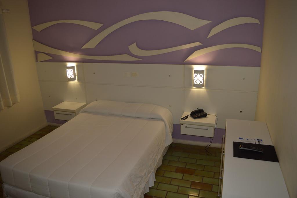 Quarto Duplo