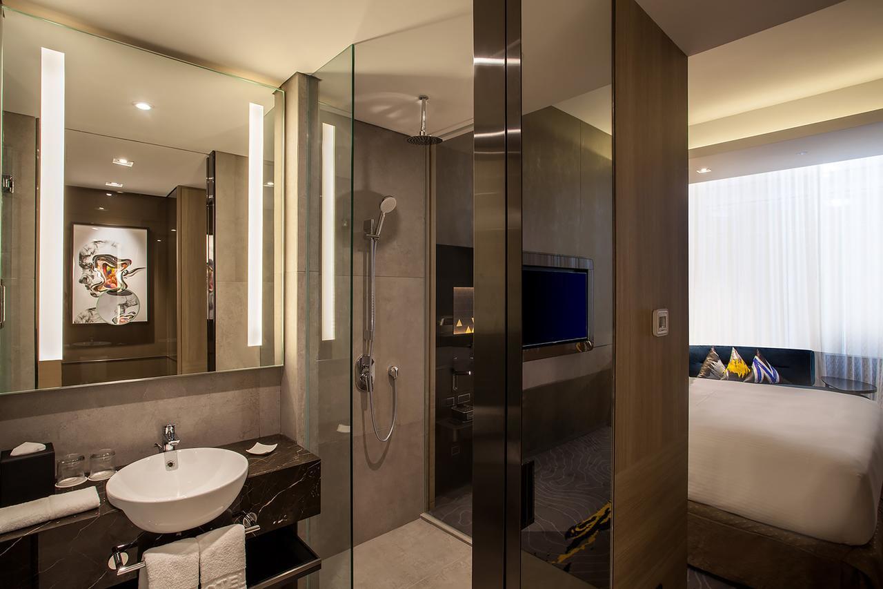 Deluxe Double Room, Higher Floor, Free Minibar,532532007:JPEG