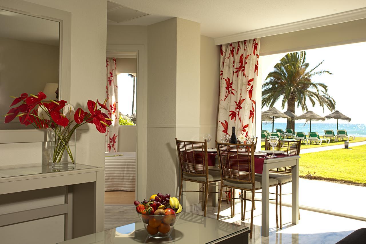 Two-Bedroom Apartment frontal sea views,1272592777:JPEG