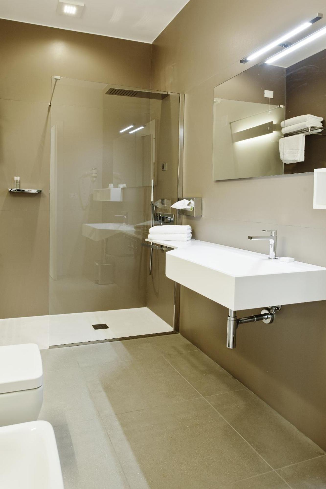 Camera Deluxe Matrimoniale/Doppia con Letti Singoli