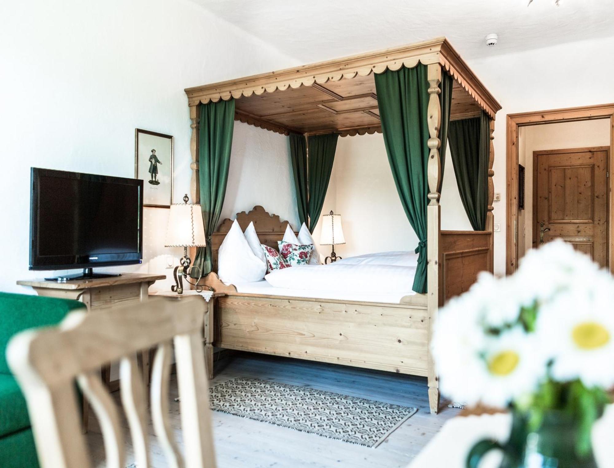 Dreibettzimmer mit Balkon