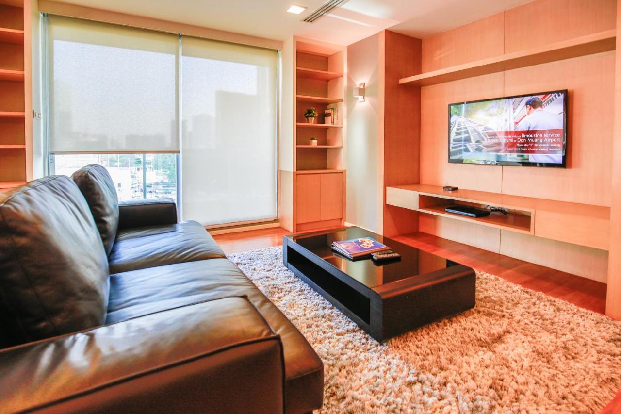 Executive Suite,776464417:JPEG