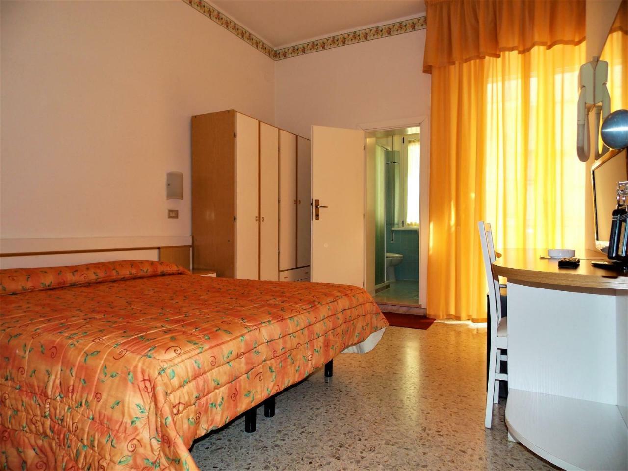 Standard Double Room,806003937:JPEG