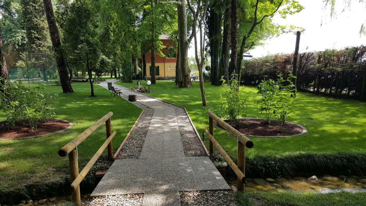 Familienzimmer mit 2 Zimmern mit Verbindungstür und Seeblick - separates Gebäude