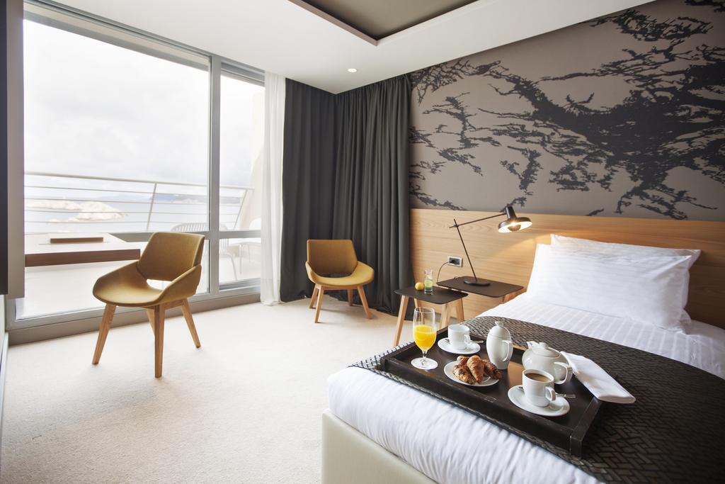 Suite Junior avec Balcon - Vue sur Mer
