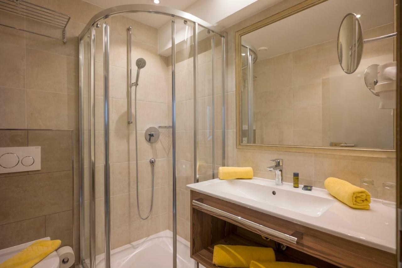 Single Room,1116121278:JPEG