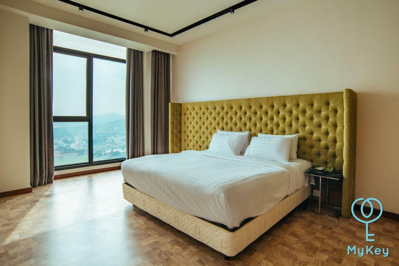 Signature Suite,830917265:JPEG