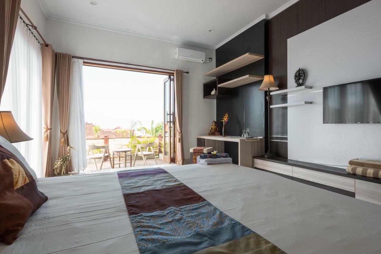 King Room Pool View