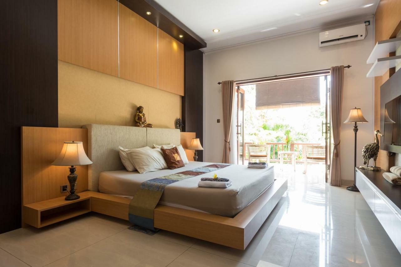 King Room Garden View