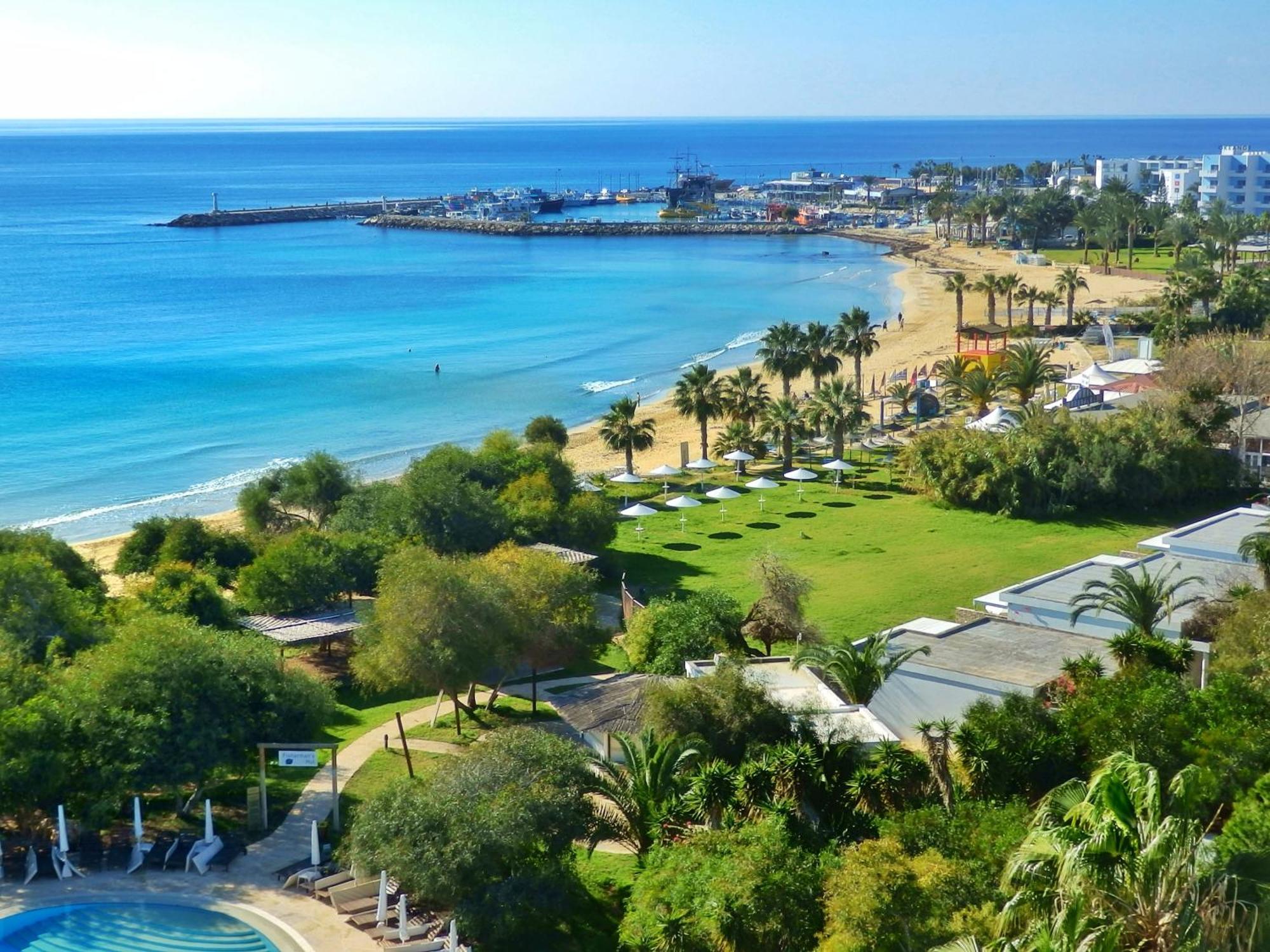 Double or Twin Room with Sea View