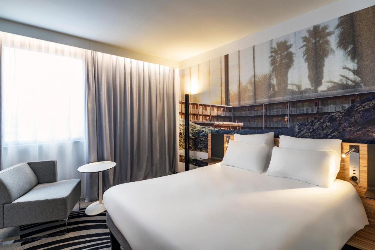 Chambre Lit Queen-Size Classique
