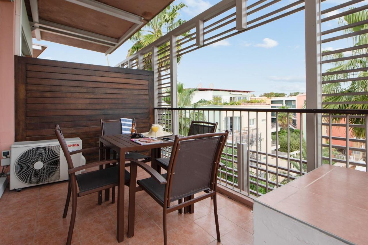 One-Bedroom Apartment Spa Bath Air Conditioning Terrace View Port