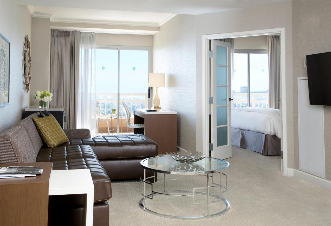 One-Bedroom Executive Suite with Balcony