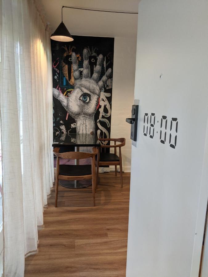 One-Bedroom Apartment - Pet Friendly