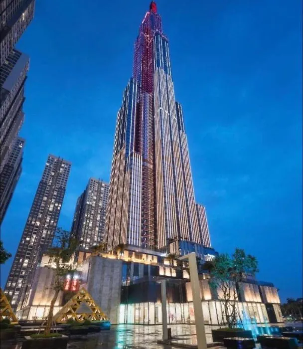Landmark 81 Luxury Condotel-1