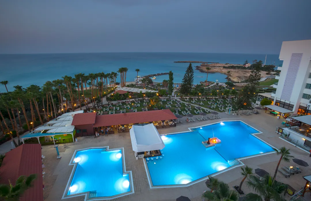 Cavo Maris Beach Hotel & Suites-1