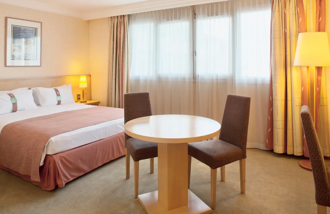 Holiday Inn Calais - Centre Car Ferry By Ihg-1