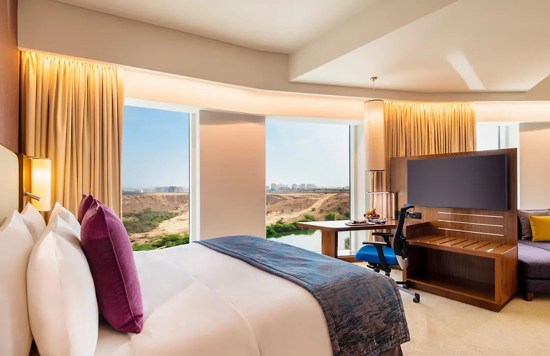 Crowne Plaza Muscat Ocec By Ihg-1