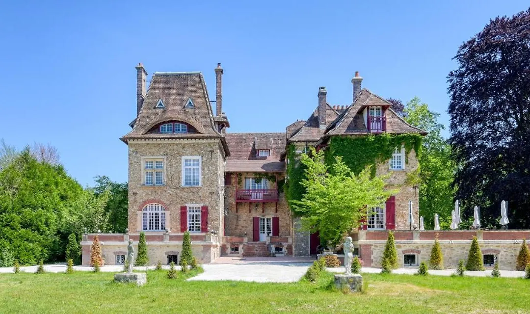 Le Petit Château de Barbizon au Bois du Mée-1