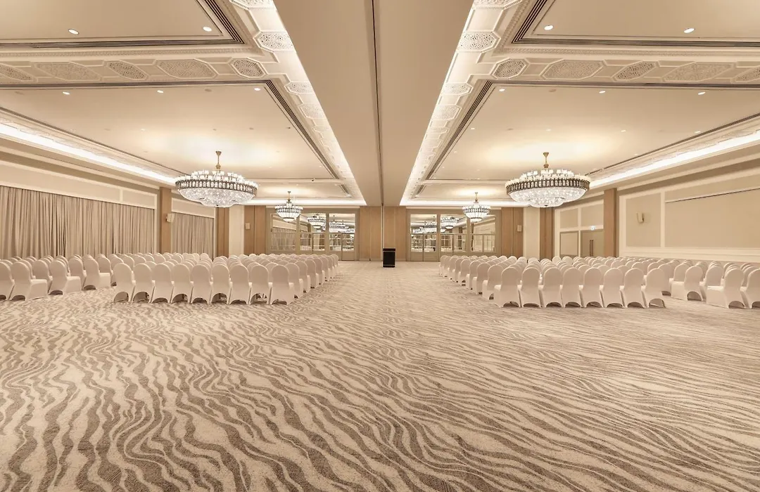 Sheraton Abu Dhabi Hotel&Resort-1