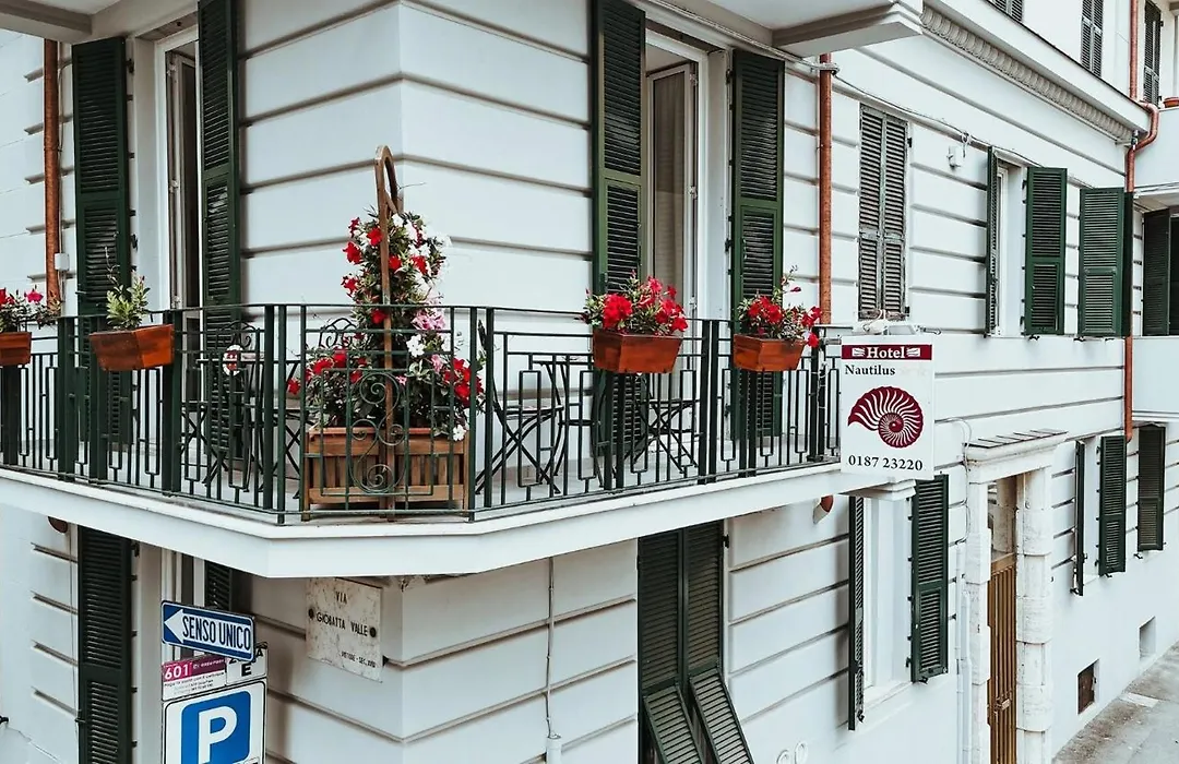 Nautilus Hotel-1