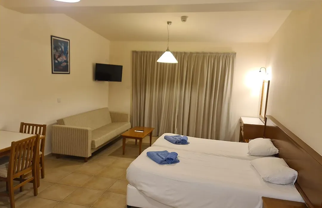 Nissiana Hotel & Bungalows-1