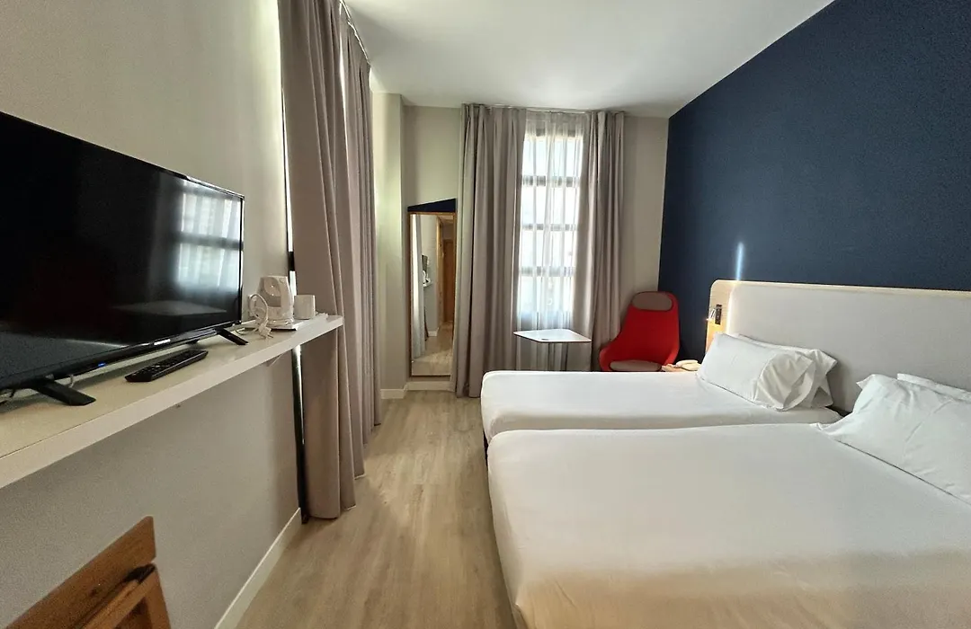 Holiday Inn Express Ciudad De Las Ciencias By Ihg-1