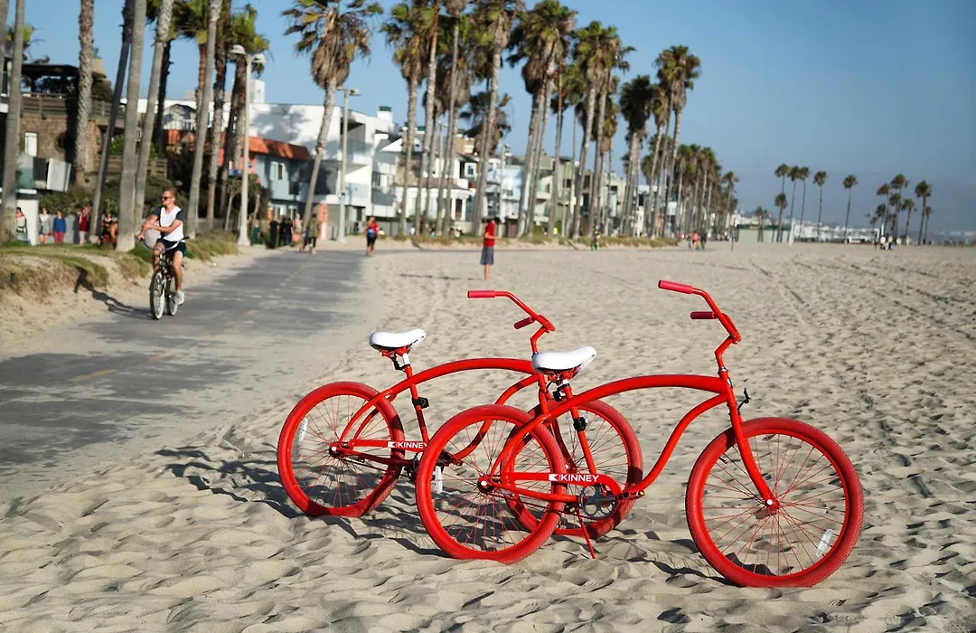 The Kinney - Venice Beach-1