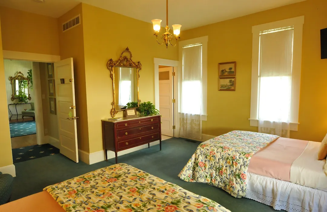 Prairie Guest House-1