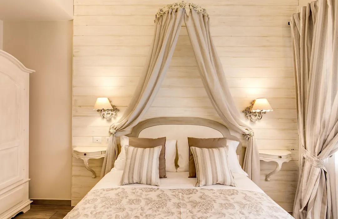 Casa Tua Vaticano Guest House-1