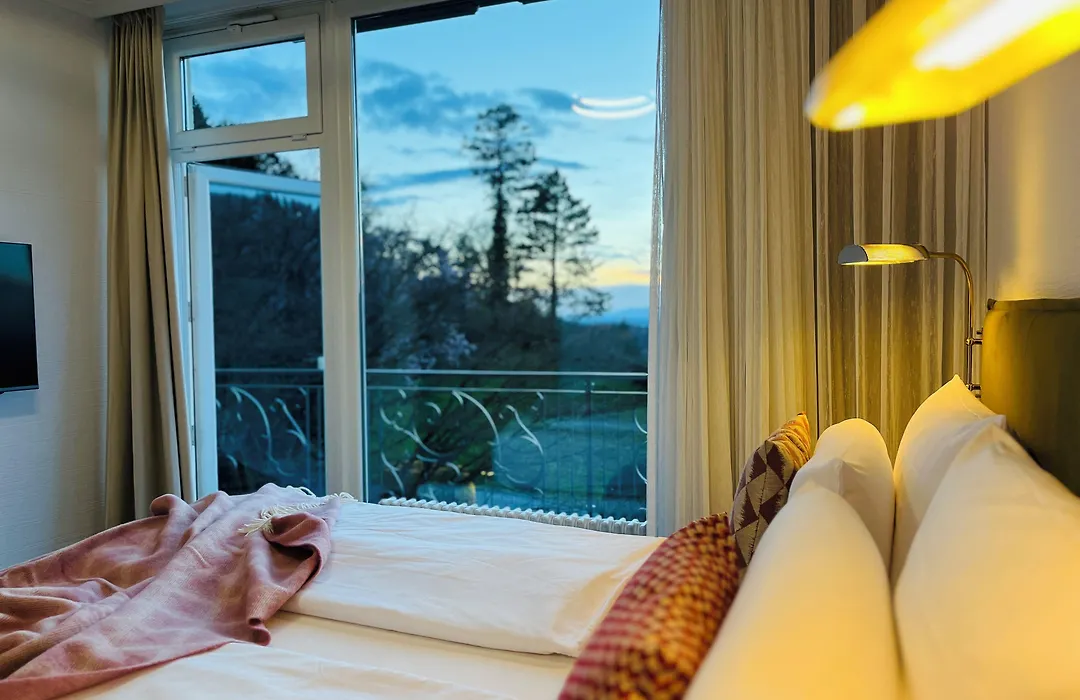 DAS SCHLOSSBERG - Boutique Hotel im Park- Nahe der Therme-1