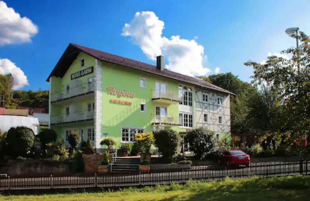 Hotel Garni Regina-1