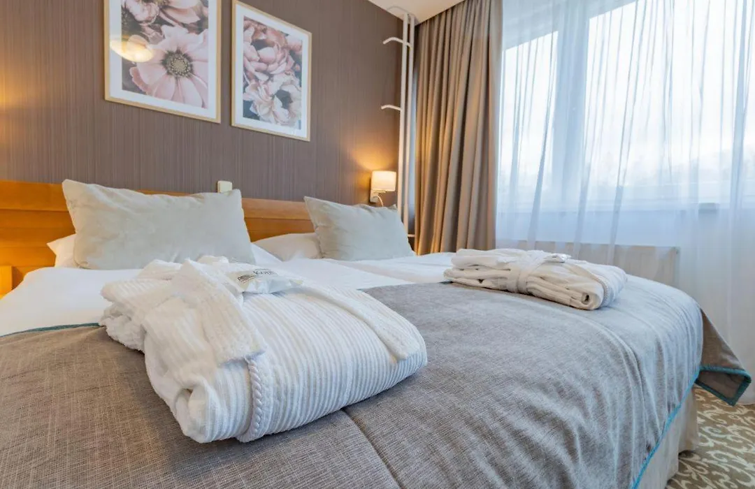 Kontakt Wellness Hotel-1
