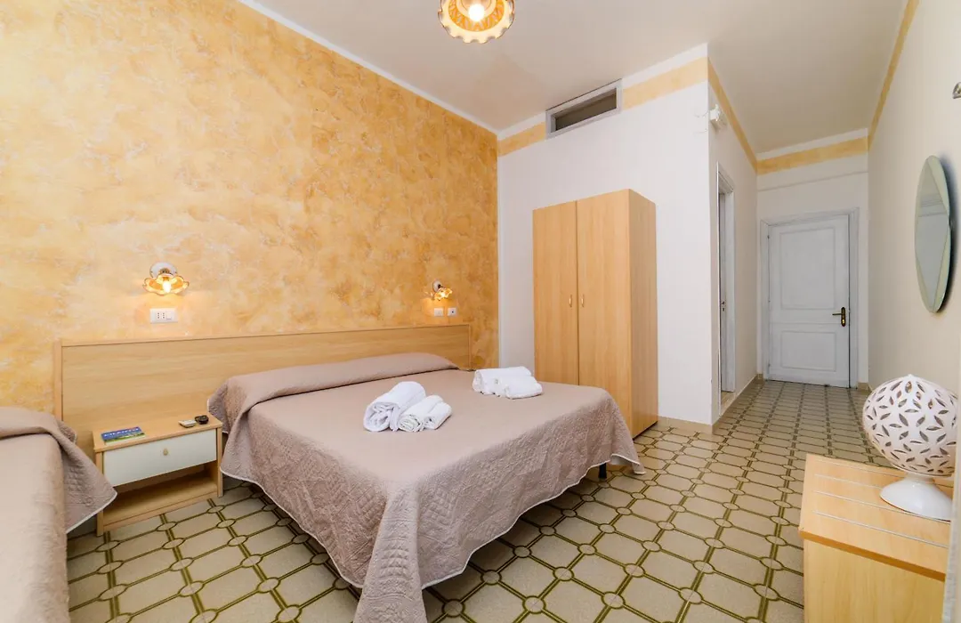 Hotel Royal-1