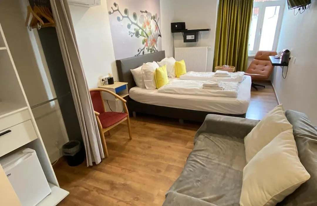 Hotel De Backer-1