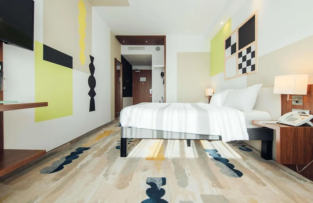 Ibis Styles Warszawa Airport-1