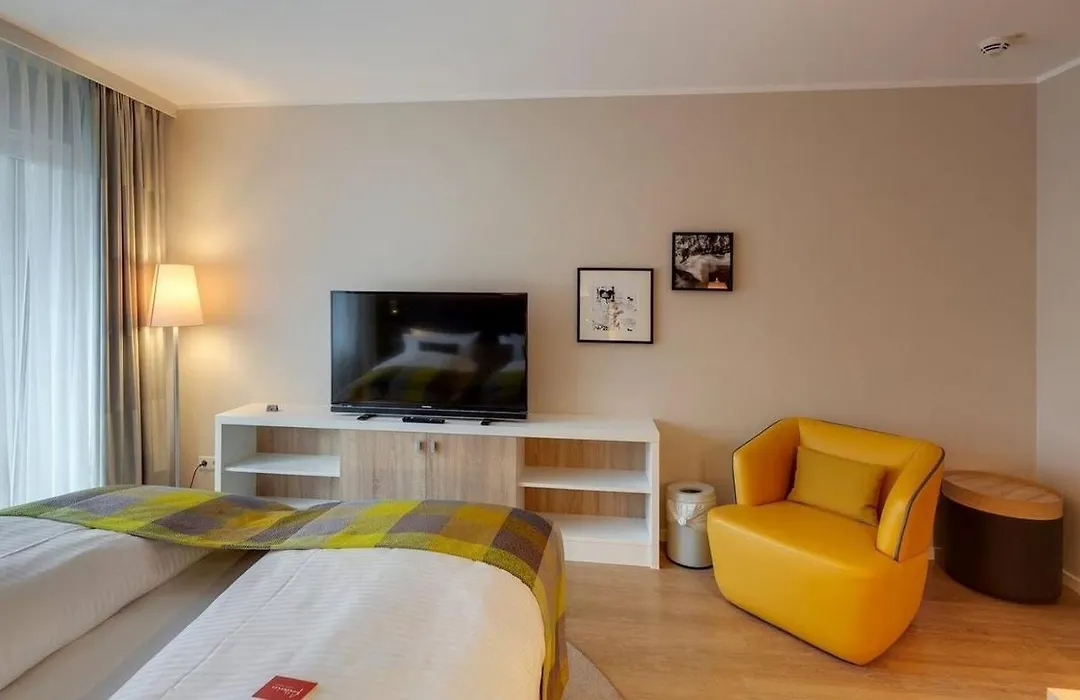 Frederics Muenchen City Schwabing-1