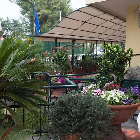Hotel Villa Serena-2