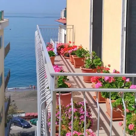 Il Soffione Home-3