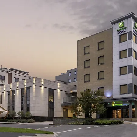 Holiday Inn Express Dublin-Airport By Ihg-3