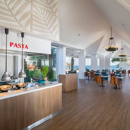 Leonardo Plaza Cypria Maris Beach Hotel & Spa (Adults Only)-3