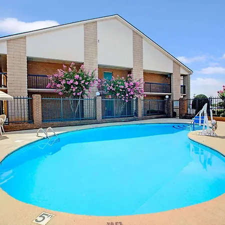 Days Inn By Wyndham Mooresville Lake Norman-3