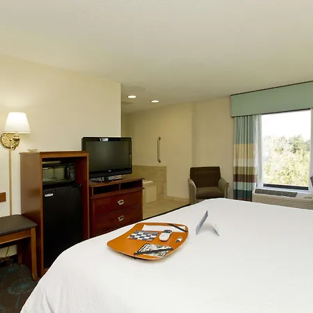Hampton Inn Front Royal-2