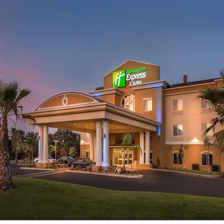 Hampton Inn & Suites Red Bluff-3