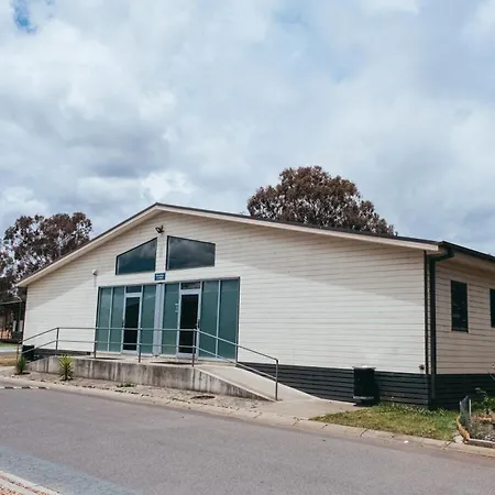 Eaglehawk Park Canberra-3