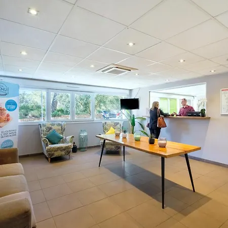 Comfort Aparthotel Antibes Le Maestria-2