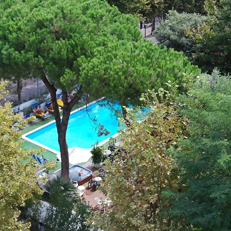 Hotel Carillon-2
