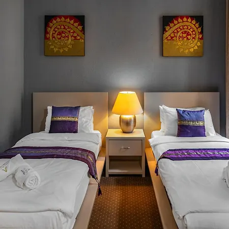 Andrassy Thai Hotel-2