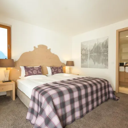 Hotel Exquisit-3